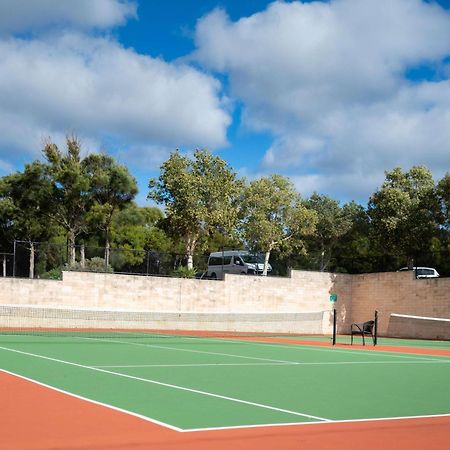 Pullman Bunker Bay Resort Margaret River Dunsborough Eksteriør bilde Tennis court at the University of Western Australia