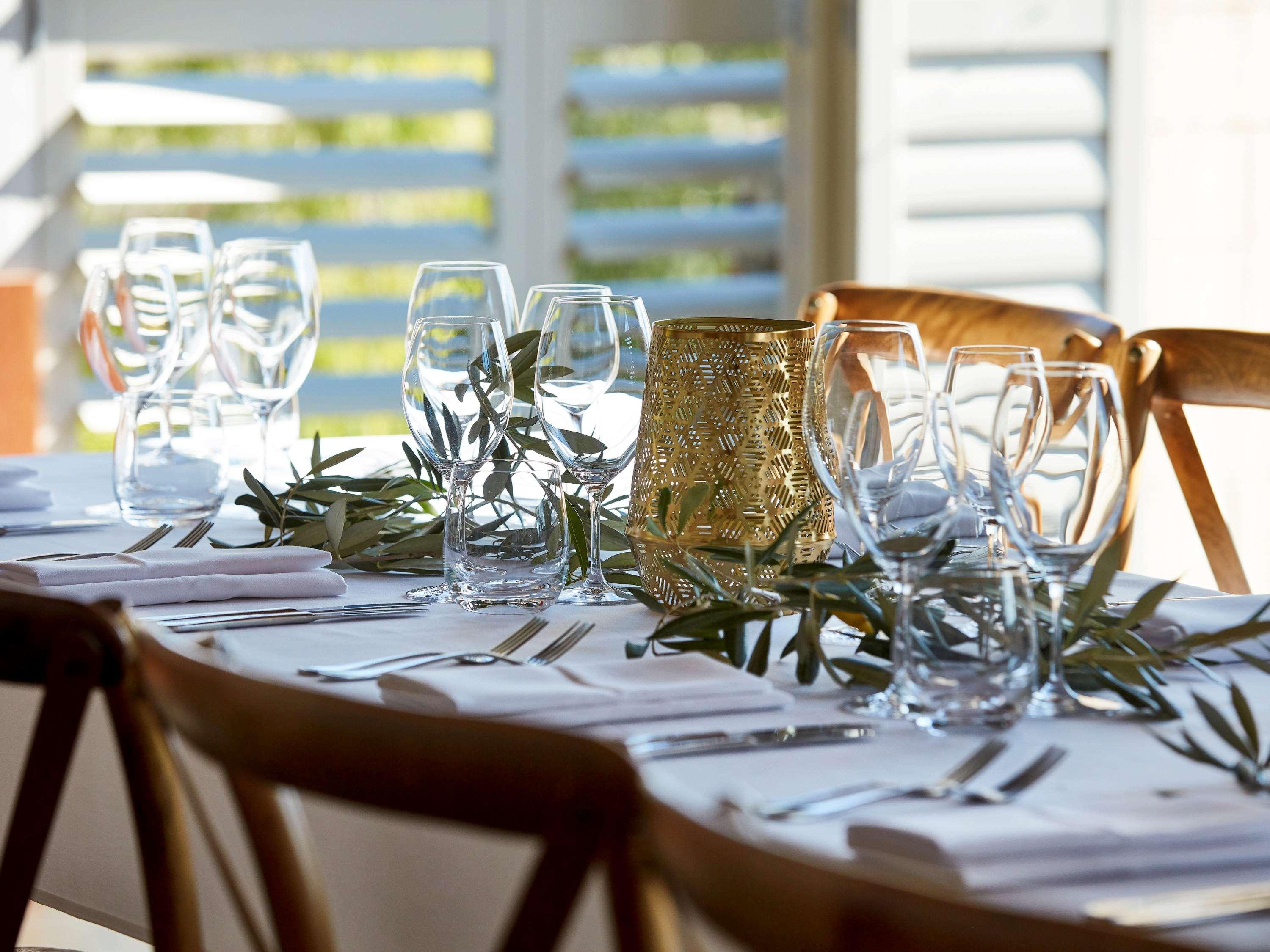 Pullman Bunker Bay Resort Margaret River Dunsborough Eksteriør bilde A table set for a meal