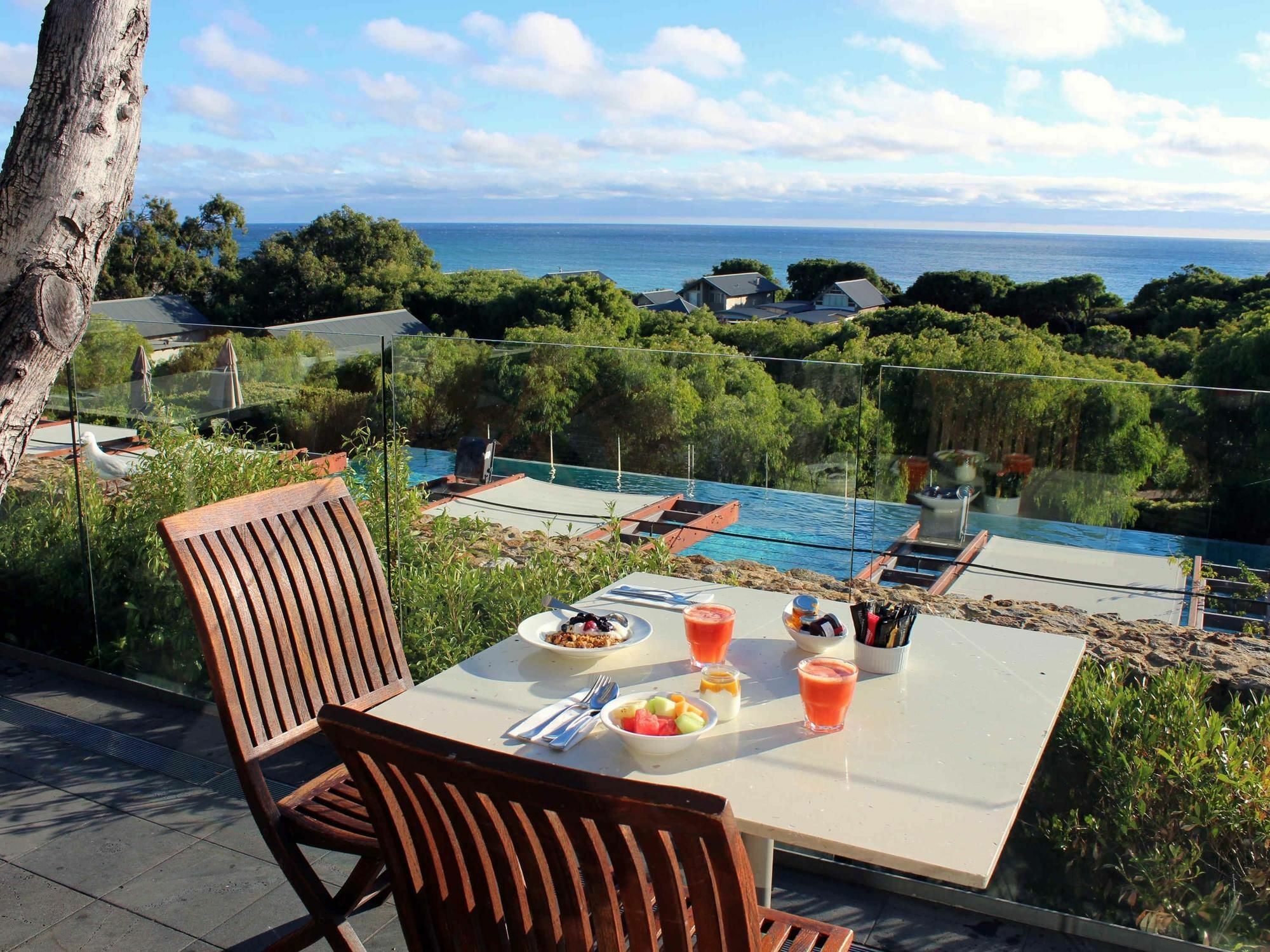 Pullman Bunker Bay Resort Margaret River Dunsborough Eksteriør bilde View from the pool at the Cape of Good Hope Hotel